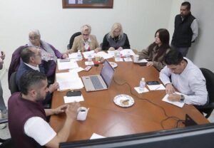 APRUEBA COMISIÓN DE SALUD PUNTOS DE ACUERDO DIRIGIDOS A LA COORDINACIÓN ESTATAL DEL IMSS-BIENESTAR PARA MEJORAR ATENCIÓN AL PÚBLICO EN DIVERSOS RUBROS: DIP. FRINNÉ AZUARA YARZÁBAL