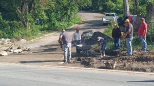 Mejoran acceso a San Juan Tlajumpal para mayor seguridad vial