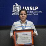 Docente de Derecho UASLP recibe premio internacional
