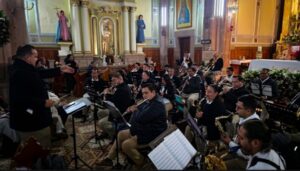 LA BANDA DE MÚSICA DE GOBIERNO DEL ESTADO SE PRESENTA EN EL BARRIO DE SAN SEBASTIÁN