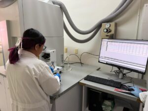 Instituto de Física de la UASLP pone en operación el equipo de espectrometría de masas ICP-MS para investigación científica