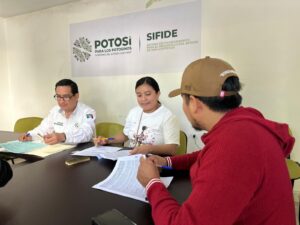 Sifide entrega créditos por 190 mil pesos a emprendedores de Axtla de Terrazas