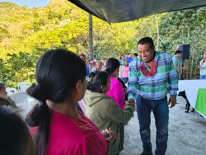 Avanza Construcción de Sistema de Agua Potable en Ahuehueyo Santiago