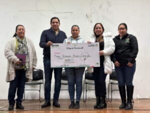 EL CAMBIO LLEGA A CERRITOS CON CRÉDITOS PARA EMPRENDER