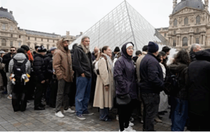 Robo millonario en el Louvre: diputados acusan a la dirección de graves «fallos sistémicos»