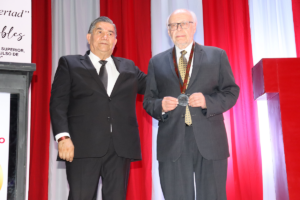 Universidad de Matehuala entrega la medalla “educando para la libertad” al Dr. José Narro Robles,