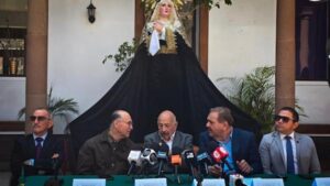 SAN LUIS FORTALECE LA TRADICIÓN DE LA PROCESIÓN DEL SILENCIO