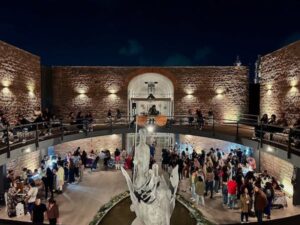 NOCHE DE MUSEO «MUJERES EN EQUILIBRIO»: ARTE, ENERGÍA Y REFLEXIÓN EN EL EQUINOCCIO