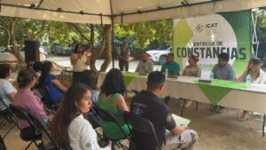 ICAT reconoce talento y entrega constancias a egresados en Matlapa