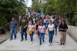 Pavimentan en Chalchocoyo calle que conecta con acceso varias comunidades