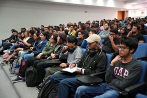 Universidad Politécnica fortalece vínculo con la industria