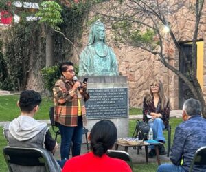 MUJERES Y POESÍA EN EL COSSÍO