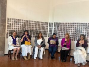 REFLEXIÓN, DIÁLOGO Y LAZOS EN CONVERSATORIO ARTÍSTICO-CULTURAL DEL 8M