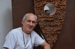 “TARDE DE CAFÉ CON EL ARTISTA” EN EL COSSÍO