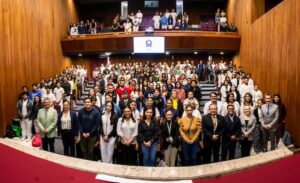 Facultades de la UASLP abren espacio de formación para mejorar atención a menores con cáncer