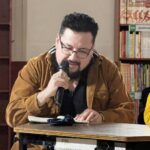 Un libro es el único portal de bolsillo para ascender a otra dimensión de la vida: Valdespino.