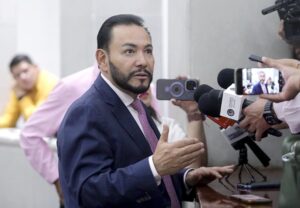 EL PROCESO ELECTORAL ORDINARIO NO DEBE EMPATARSE CON LA ELECCIÓN DE INTEGRANTES DEL PODER JUDICIAL: DIP. HÉCTOR SERRANO CORTÉS