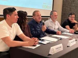 PRESENTAN EXTRAMUROS, EL MAC EXPANDE SUS HORIZONTES