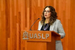 Desigualdad de oportunidades y movilidad social centran conferencia en el 2º. Foro de Comercio y Negocios Internacionales de la UASLP