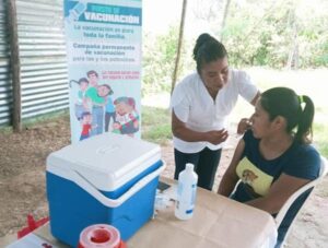 Refuerzan vacunación durante todo mayo