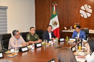 Gobierno de SLP impulsa acuerdos con municipios para mejorar seguridad