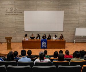 Científicas y estudiantes de la UASLP visibilizan retos de las mujeres en matemáticas y física