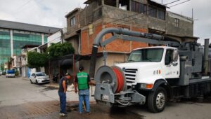 Gobierno estatal refuerza limpieza de drenajes ante temporada de lluvias 