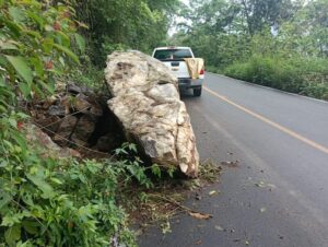 GOBIERNO ESTATAL EVALÚA CAMINOS AFECTADOS POR LLUVIAS EN LA HUASTECA
