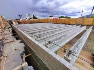 MONTAJE DE TRABES ACELERA LA CONSTRUCCIÓN DEL NUEVO PASO A DESNIVEL