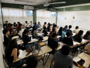 GOBIERNO ESTATAL IMPULSA LA PREPARACIÓN ACADÉMICA DE LAS JUVENTUDES EN LA REGIÓN MEDIA