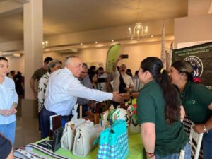 PERSONAS PRIVADAS DE LA LIBERTAD EXHIBEN SU TALENTO EN FERIA “EMPLÉATE SIN LÍMITES”
