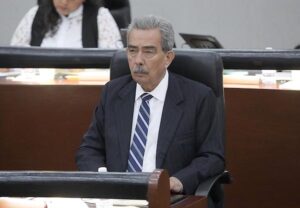 VOTO DE CONFIANZA DEL MAGISTERIO A LA NUEVA TITULAR DE LA SEGE PARA EL CIERRE DE LA ADMINISTRACIÓN ESTATAL: DIP. CRISÓGONO PÉREZ LÓPEZ