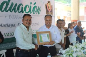 Reconocen apoyo de la alcaldesa de Matlapa al impulso educativo en Zacayo