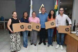 SECRETARÍA DE ECONOMÍA ENTREGA EQUIPO DIGITAL A MIPYMES DE CIUDAD VALLES