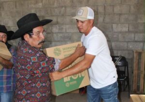 EL GOBERNADOR RICARDO GALLARDO COORDINA MÁS ENTREGAS DE APOYOS SOCIALES PARA LAS FAMILIAS DE TAMASOPO