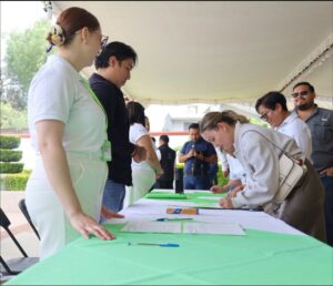 Marichuy Rivera Firma Compromisos para Fortalecer la Salud de las Familias de Matlapa
