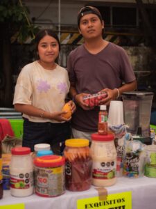 Jóvenes emprendedores muestran su talento en Tamazunchale