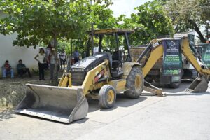 Ricardo Gallardo inicia en Tamazunchale la construcción del Bulevar Zacatipán
