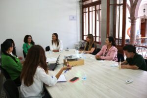SEMUJERES amplía coordinación para atender a potosinas en las Cuatro Regiones