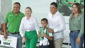 Madres y padres de familia de Matlapa agradecen al Gobernador Ricardo Gallardo por apoyo educativo