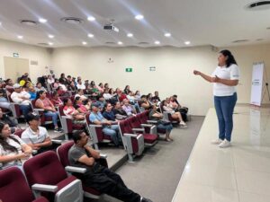 COEPRIS CAPACITA A EXPOSITORES CON VENTA DE ALIMENTOS DURANTE LA FENAPO 2026