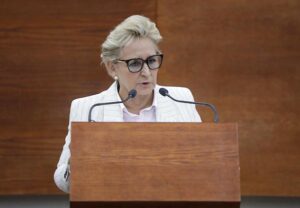 SE BUSCA FORTALECER LA ATENCIÓN INTEGRAL DEL ALZHEIMER Y OTRAS DEMENCIAS: DIP. FRINNÉ AZUARA YARZÁBAL