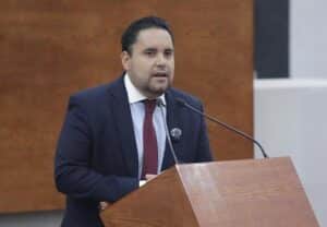 SLP A LA ALTURA DE LAS EXIGENCIAS INDUSTRIALES EN CALIDAD EDUCATIVA CON UNIVERSIDAD Y TECNOLÓGICOS: DIP. LUIS EMILIO ROSAS MONTIEL