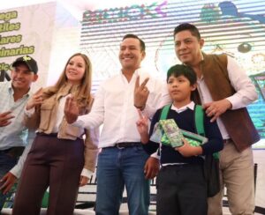 GOBIERNO DEL ESTADO GARANTIZA APOYOS PARA QUE ESTUDIANTES CONTINÚEN SU PREPARACIÓN