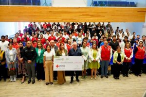 Comunidad educativa potosina se suma a colecta anual de la Cruz Roja