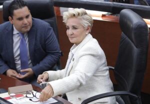 SE DEBE ESTABLECER EL PROGRAMA ESTATAL DE AULAS HOSPITALARIAS PARA NIÑAS, NIÑOS Y ADOLESCENTES CON CÁNCER Y OTRAS ENFERMEDADES DE ATENCIÓN PROLONGADA