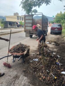 Refuerzan limpieza y mejoran imagen urbana en Tamazunchale