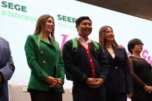 MÁS DE MEDIO MILLÓN DE ESTUDIANTES REGRESAN A LAS AULAS EN SAN LUIS POTOSÍ