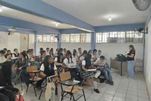 CJM LLEVA PREVENCIÓN Y CUIDADO EMOCIONAL A ESTUDIANTES DE RAYÓN