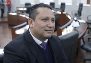 TRAS ASUMIR LA DIRECTIVA, EL DIP. LUIS FERNANDO GÁMEZ SE COMPROMETE A PRIORIZAR EL DIÁLOGO, LA PLURALIDAD, LA PRODUCTIVIDAD LEGISLATIVA Y UNA MAYOR PARTICIPACIÓN DE LA SOCIEDAD CIVIL